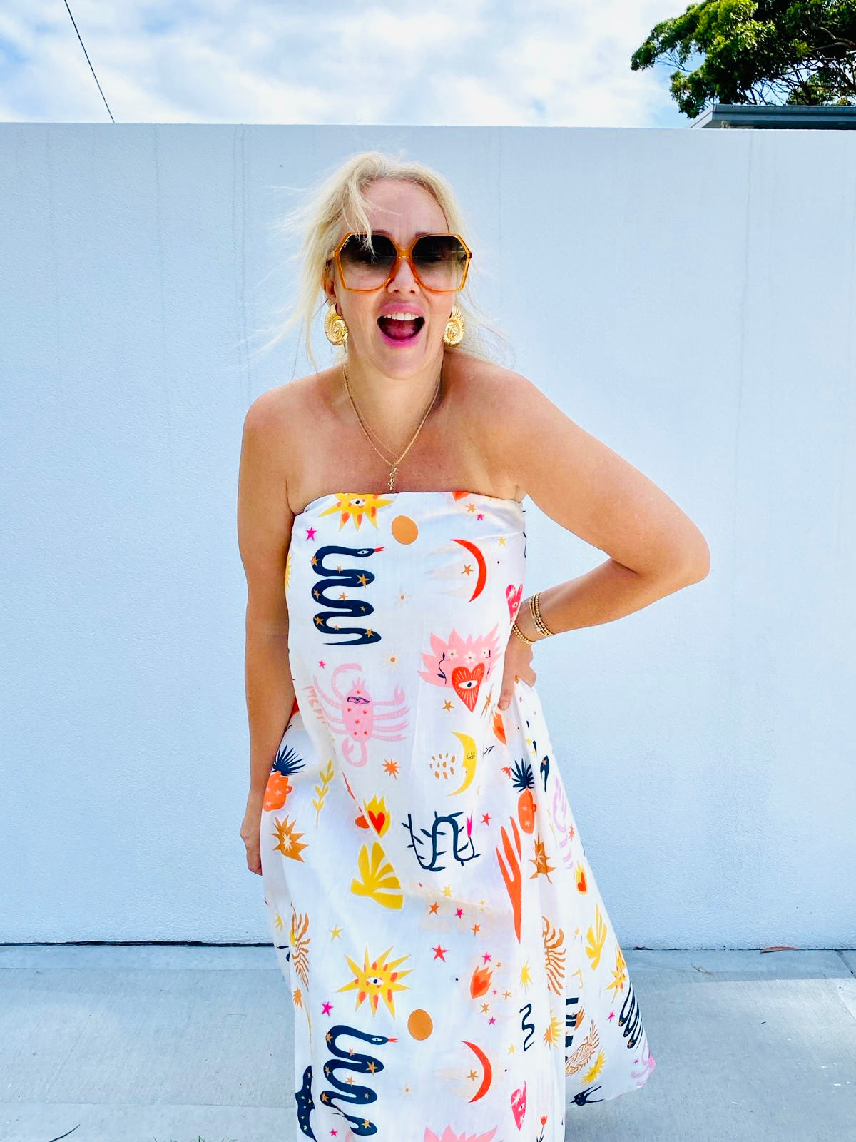 WHITE LOVE Strapless Maxi