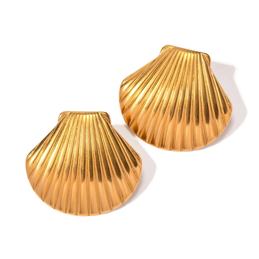 Maxi Shell Earring