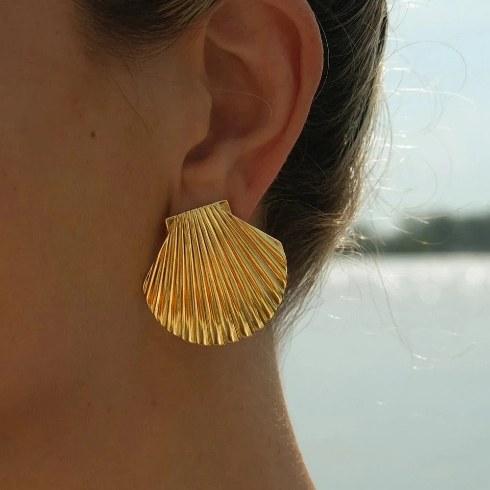Maxi Shell Earring