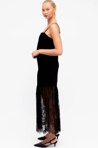 Muse Lace Maxi Dress